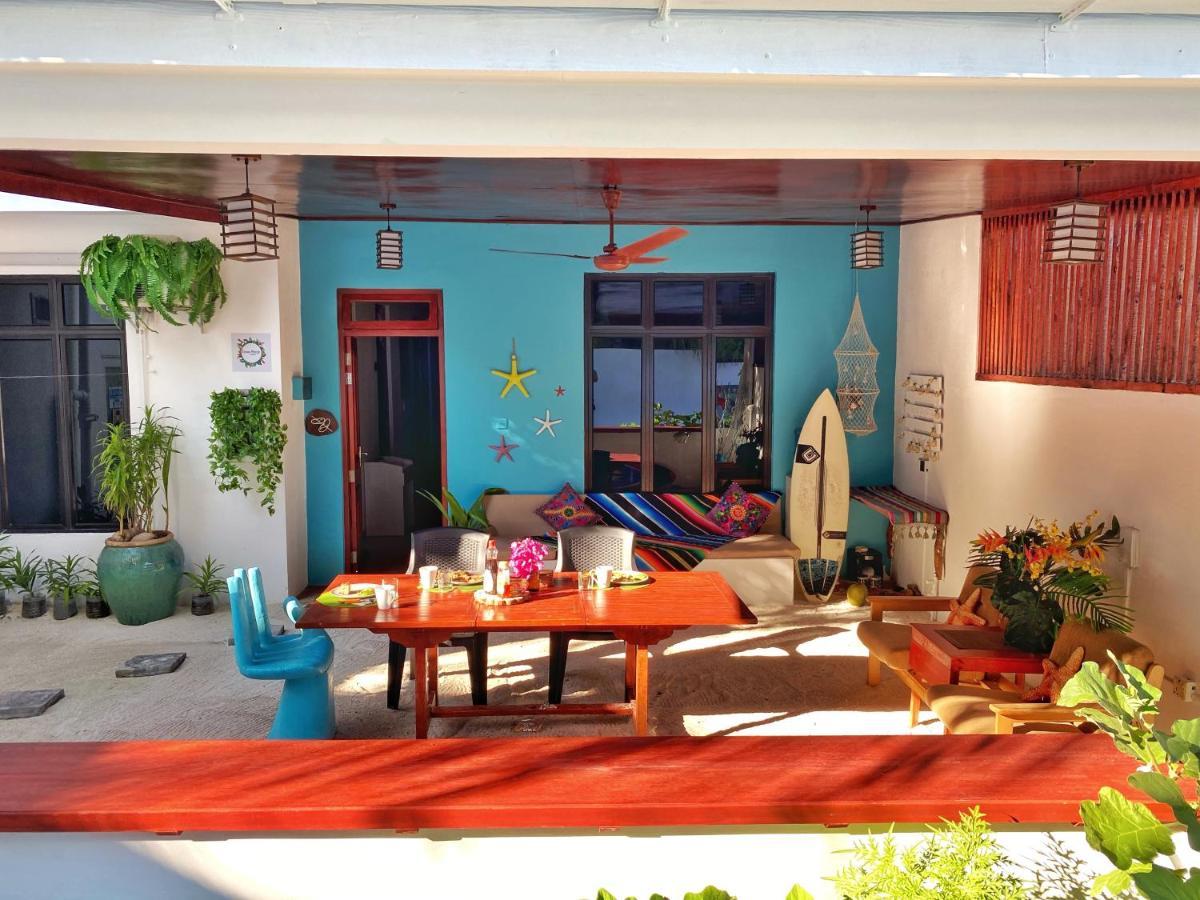 Ocean Breeze Maldives Hotel Thulusdhoo Exterior foto